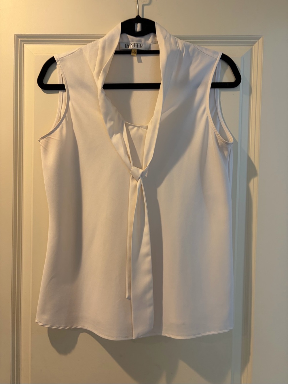 Kasper Off-White Sleeveless Tie-Neck Camisole Blouse